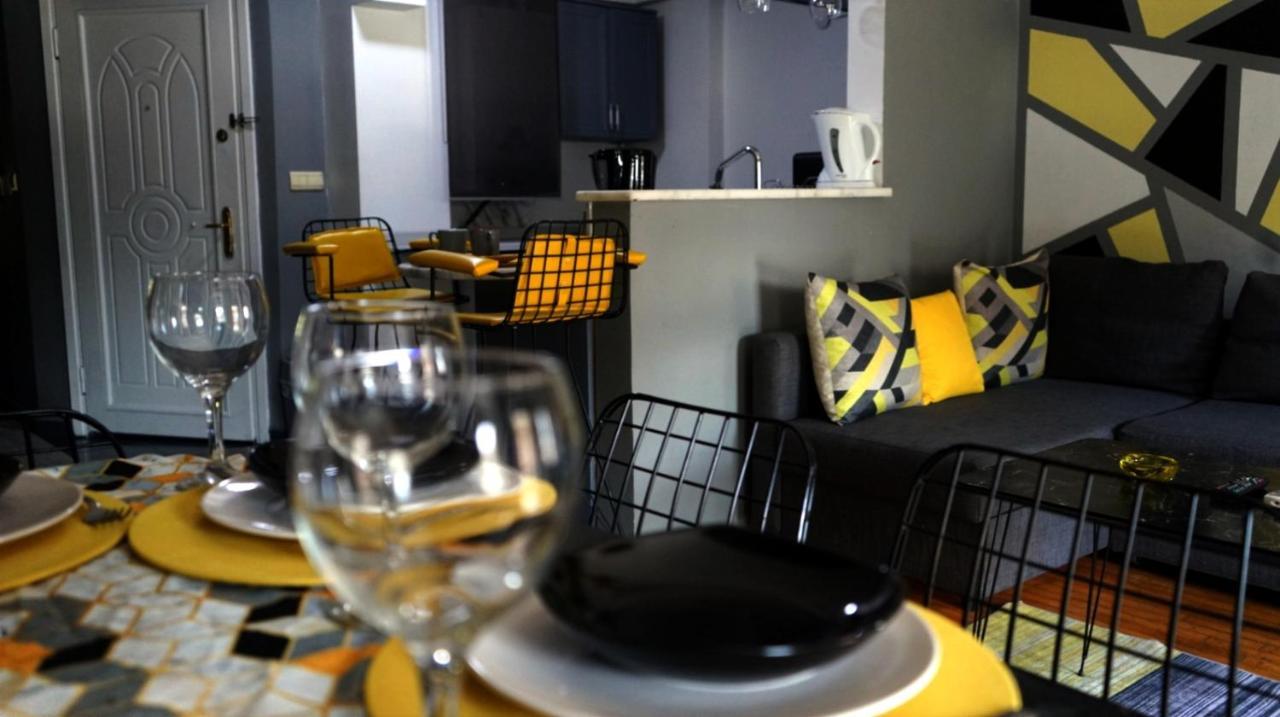 Appartamento Sweet House In The Heart Of Provincia di Istanbul Esterno foto