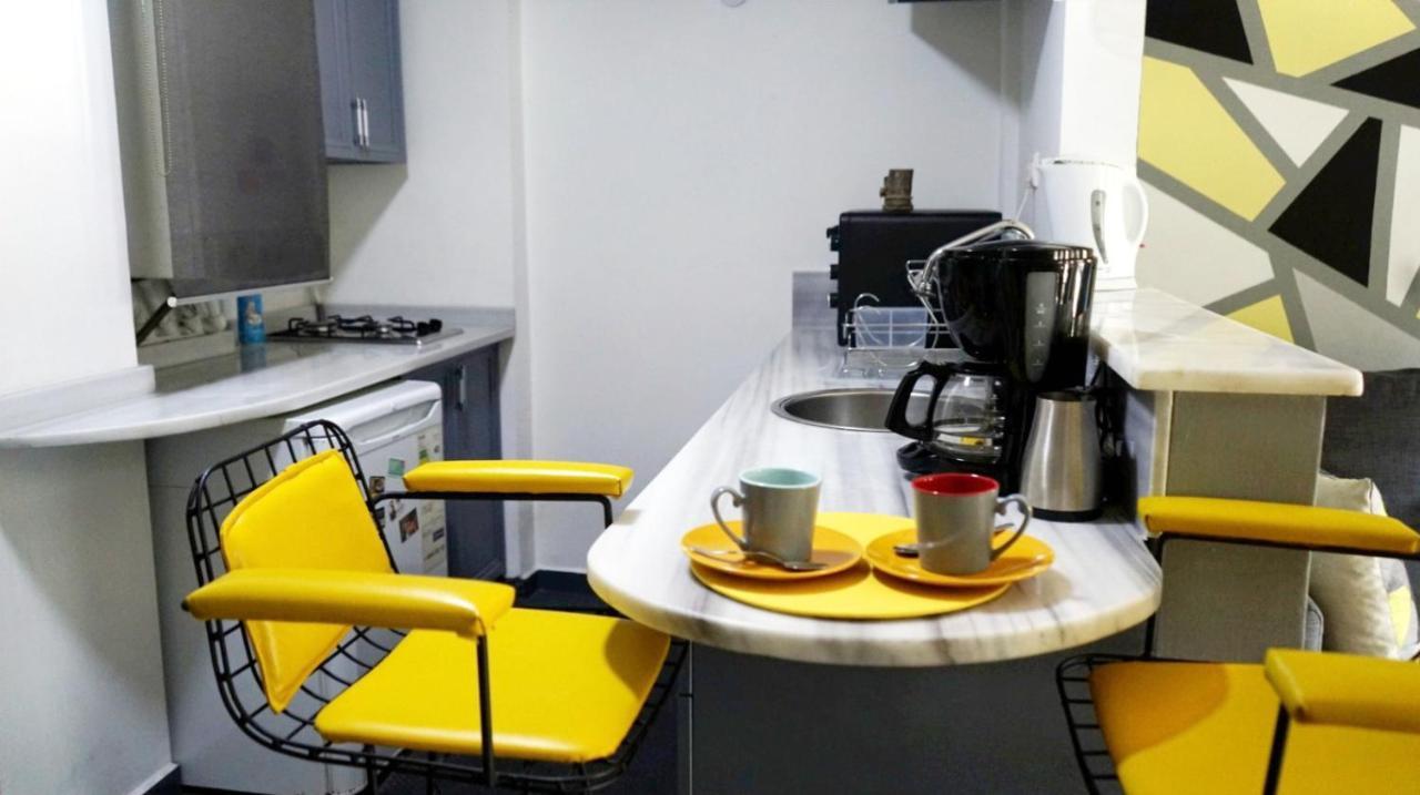 Appartamento Sweet House In The Heart Of Provincia di Istanbul Esterno foto