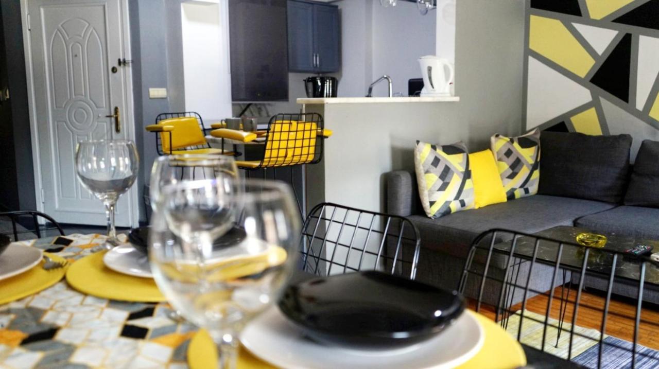 Appartamento Sweet House In The Heart Of Provincia di Istanbul Esterno foto