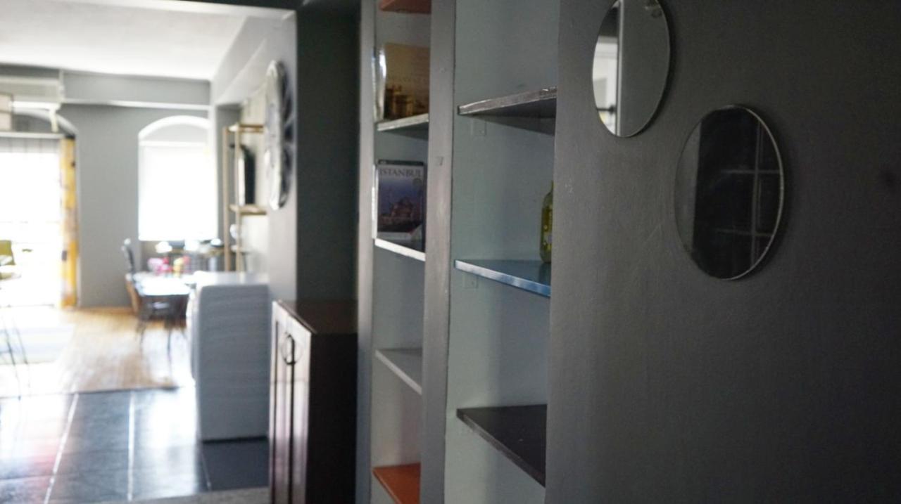 Appartamento Sweet House In The Heart Of Provincia di Istanbul Esterno foto
